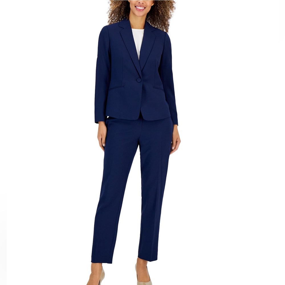 Women's Crepe One-Button Pantsuit